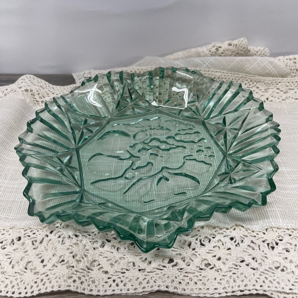 Federal Glass Pioneer fruit bowl, star & fan panels, 11”, scalloped aqua rim USA - Picture 3 of 7